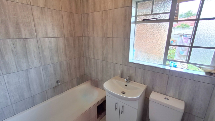 3 Bedroom Property for Sale in Vaalpark Free State